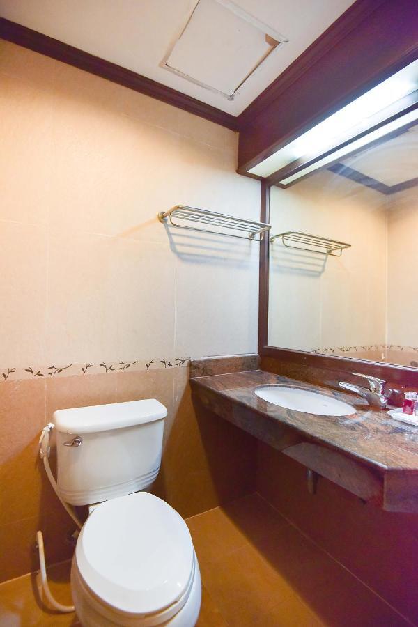 Oyo 389 Sira Boutique Residence Phuket Exterior photo